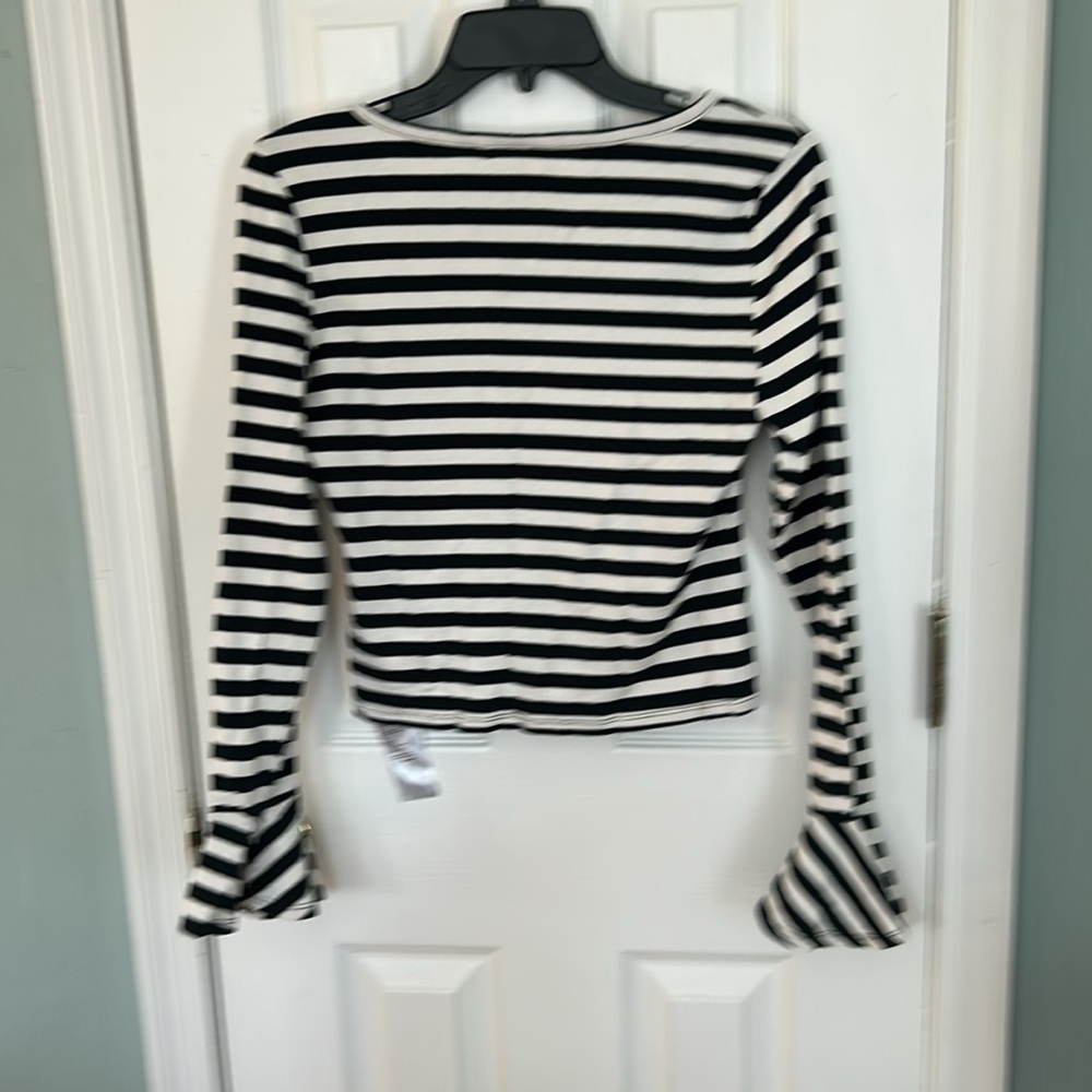Anthropologie Maeve Flouncy Striped Top Women’s Size M Bell Sleeves Scoop Neck - Picture 5 of 5